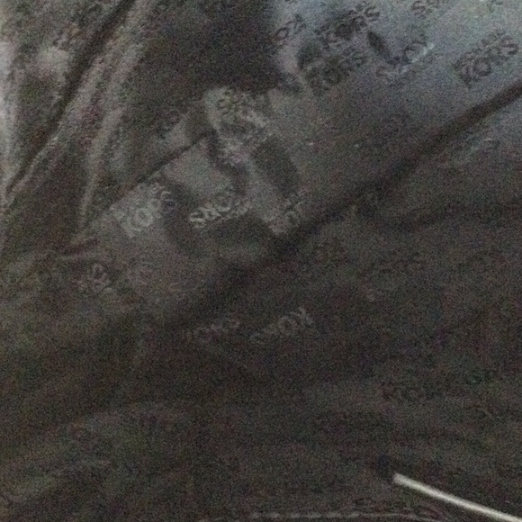 Michael Kors woman’s black & gray logo bag - Picture 6 of 10